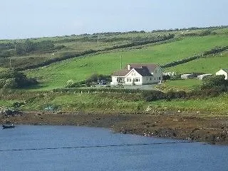 Hotel Ocean Clifden 3*
